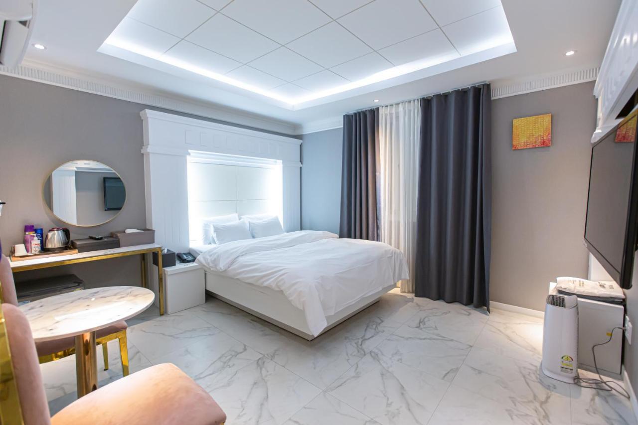 Knox Hotel Cheonan Eksteriør bilde