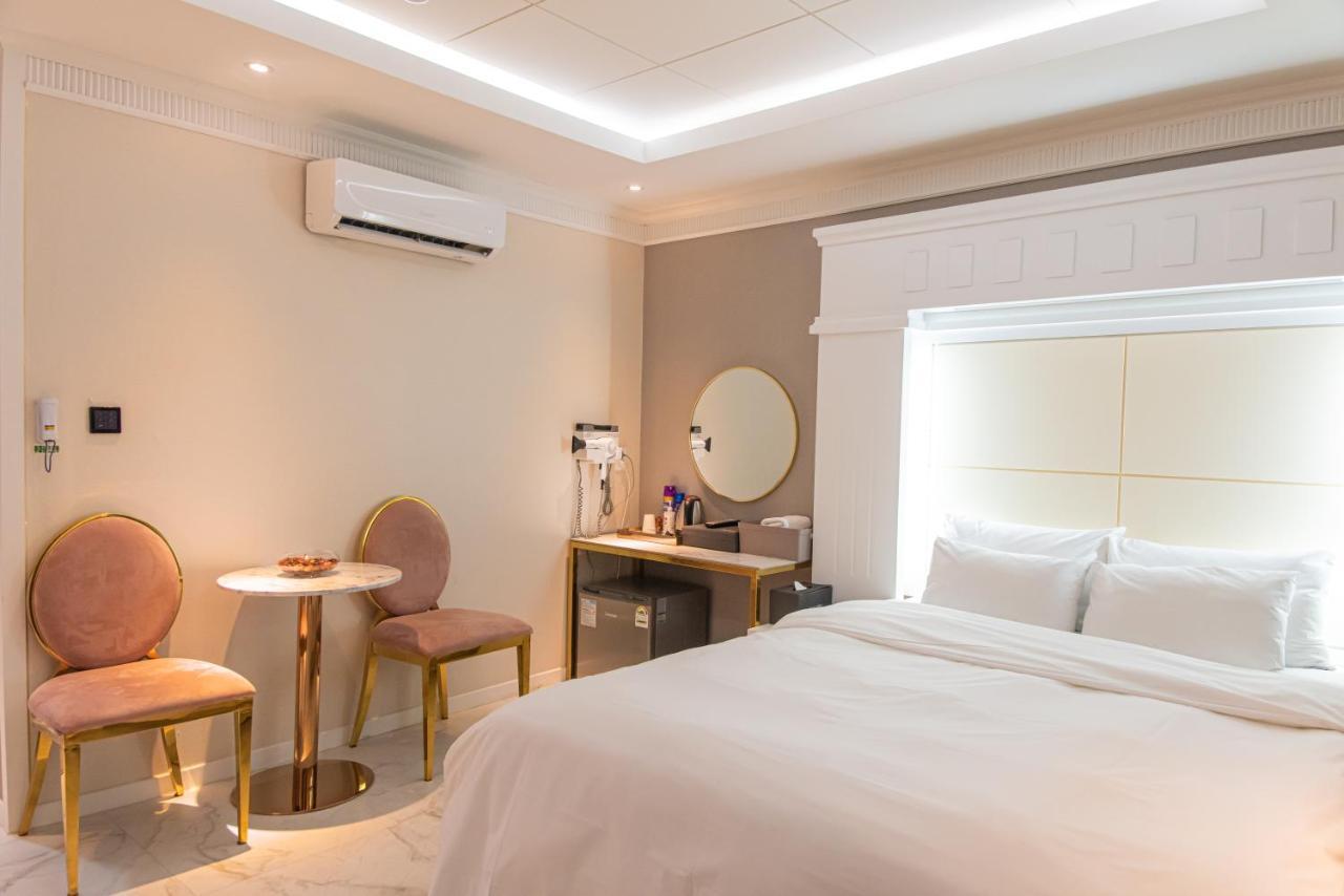 Knox Hotel Cheonan Eksteriør bilde