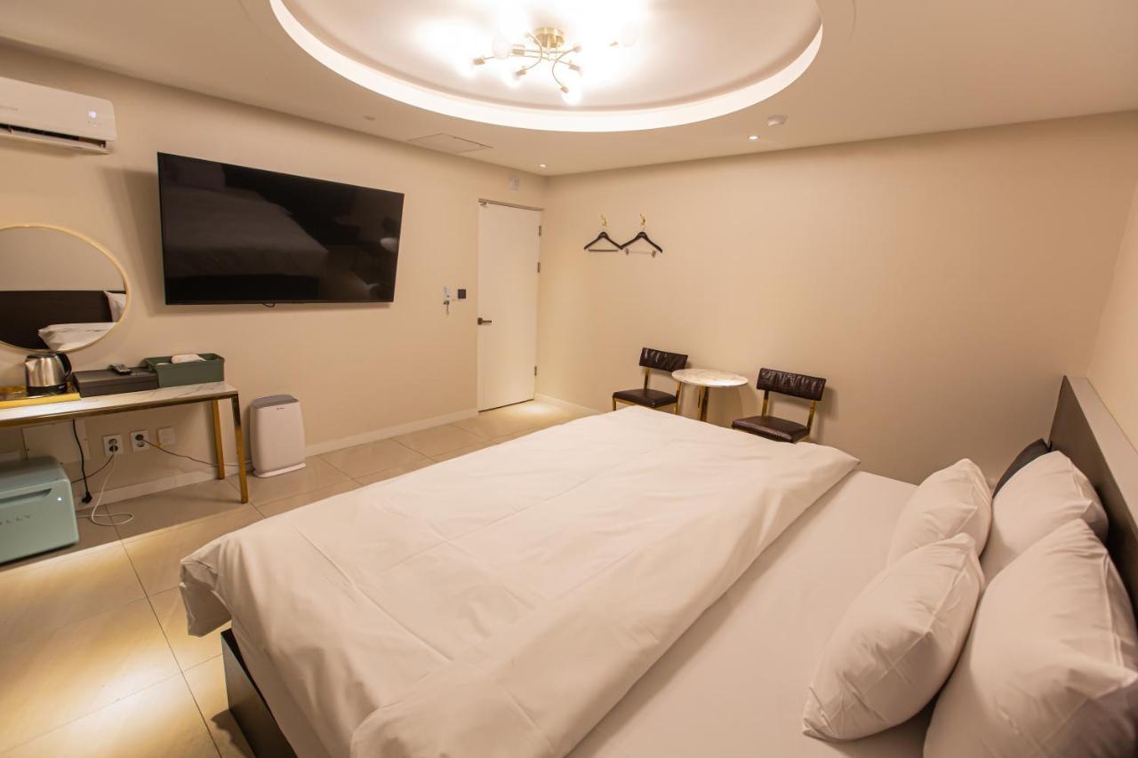 Knox Hotel Cheonan Eksteriør bilde