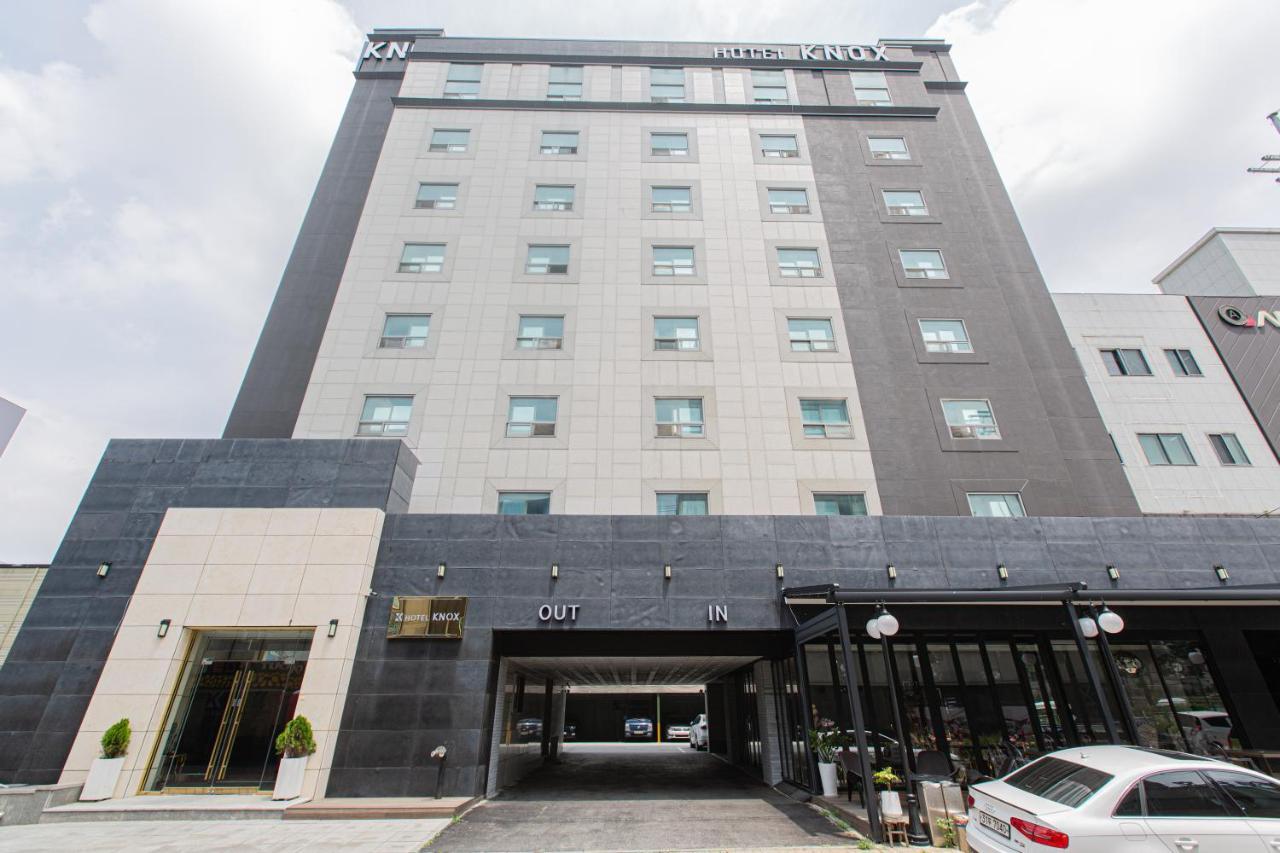 Knox Hotel Cheonan Eksteriør bilde