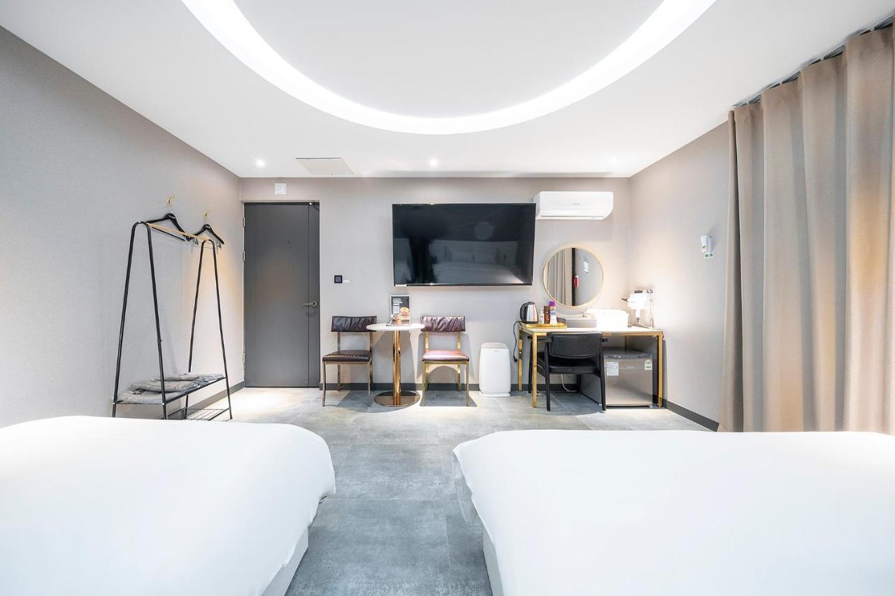 Knox Hotel Cheonan Eksteriør bilde