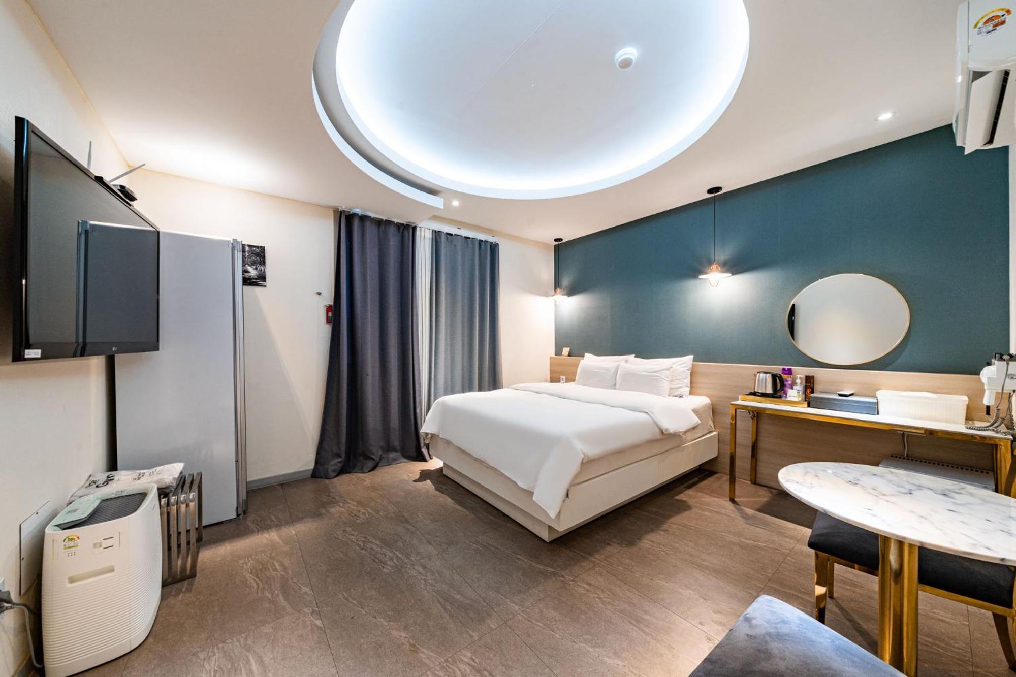 Knox Hotel Cheonan Eksteriør bilde