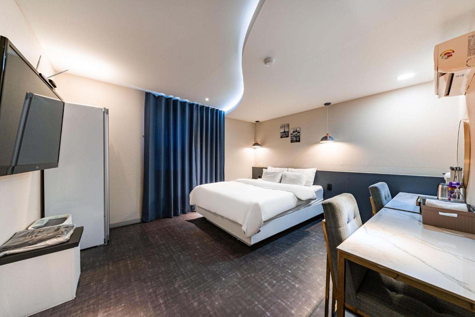 Knox Hotel Cheonan Eksteriør bilde